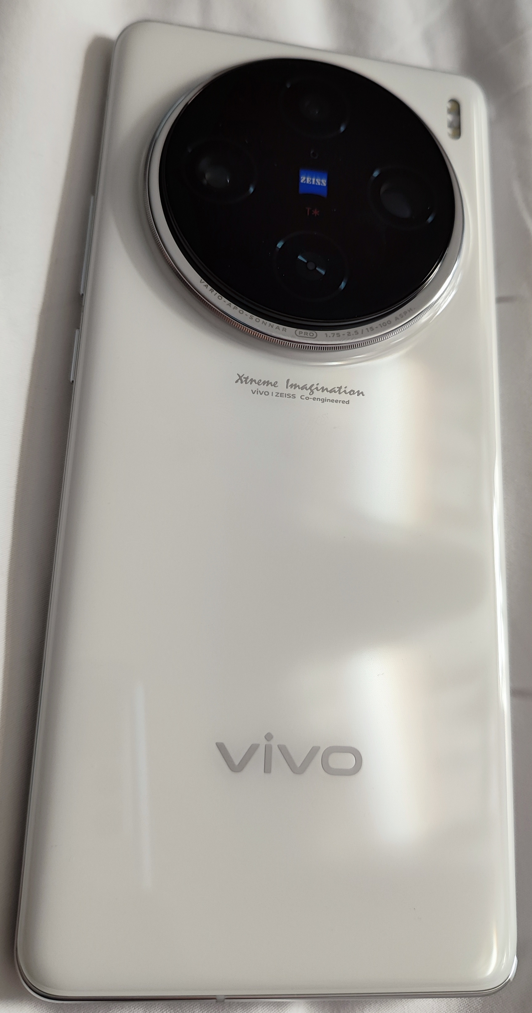 vivo x100s pro背面